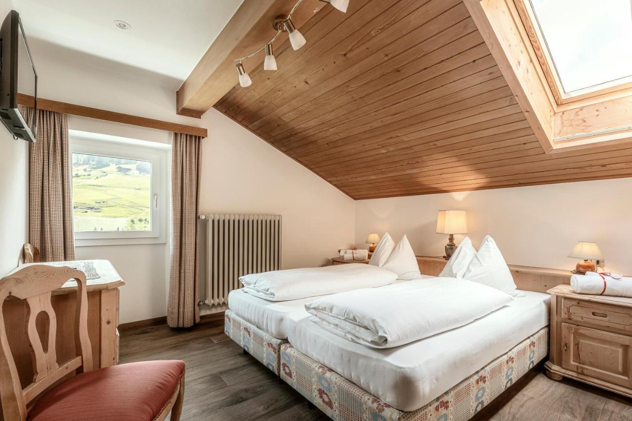 Отель Christeinerhof Santa Cristina Val Gardena Экстерьер фото