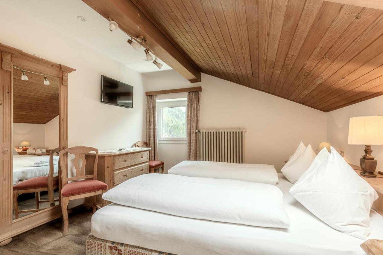 Отель Christeinerhof Santa Cristina Val Gardena Экстерьер фото