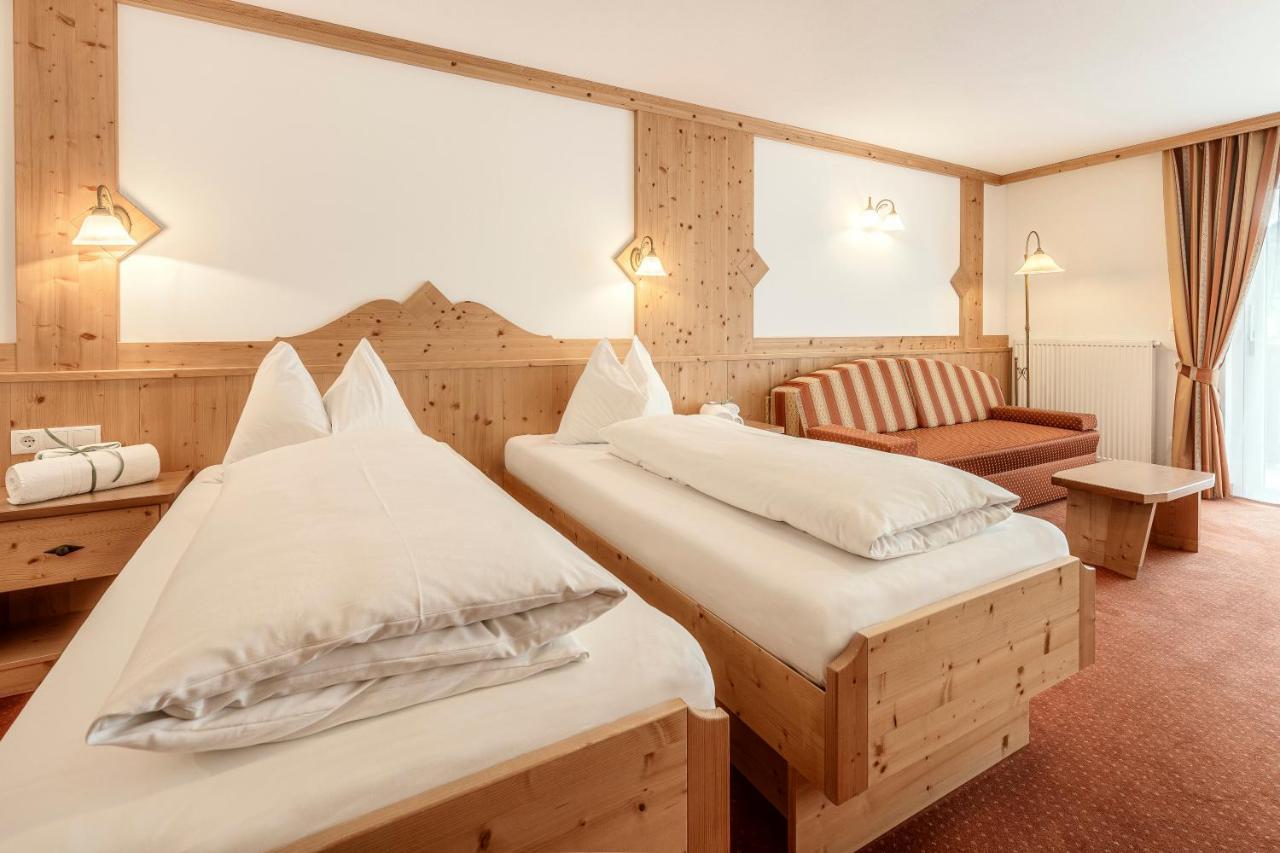 Отель Christeinerhof Santa Cristina Val Gardena Экстерьер фото