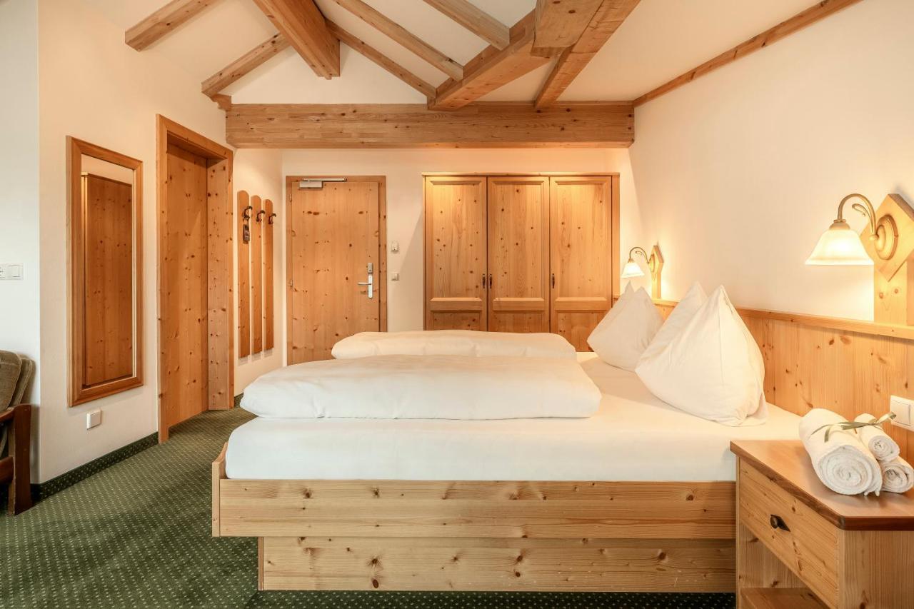 Отель Christeinerhof Santa Cristina Val Gardena Экстерьер фото