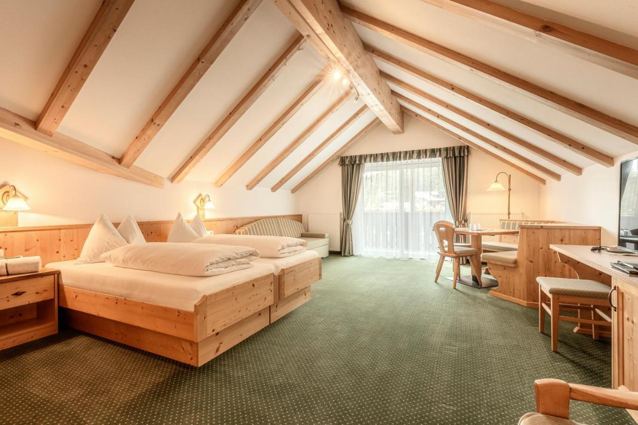 Отель Christeinerhof Santa Cristina Val Gardena Экстерьер фото