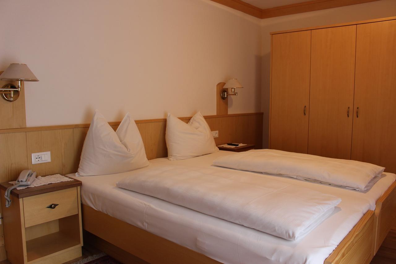 Отель Christeinerhof Santa Cristina Val Gardena Экстерьер фото